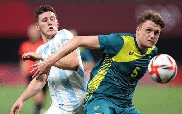 开云综合服务-【奥运男足综述】澳洲2球擒阿根廷 韩国沙特开门黑